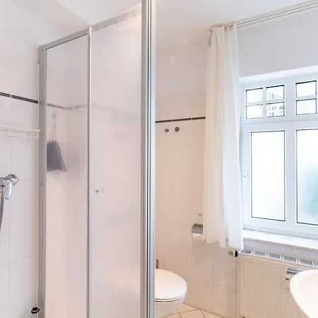 Schloss Hohenzollern 1 塞巴特黑灵斯多夫